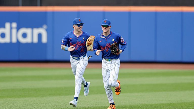 NEW YORK, NEW YORK - SEPTEMBER 06: A.J. Ewing #9 (L) and Carson Benge #3 of the New York Mets in action against the San Francisco Giants at Citi Field on September 06, 2026 in New York City. The Mets defeated the Giants 4-2. (Photo by Jim McIsaac/Getty Images)