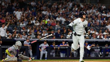 NEW YORK, NY - SEPTEMBER 11: Cody Bellinger #35 of the New York Yankees hits a three-run home run in the second inning against the New York Mets at Yankee Stadium on September 11, 2026 in New York, New York. (Photo by New York Yankees/Getty Images)